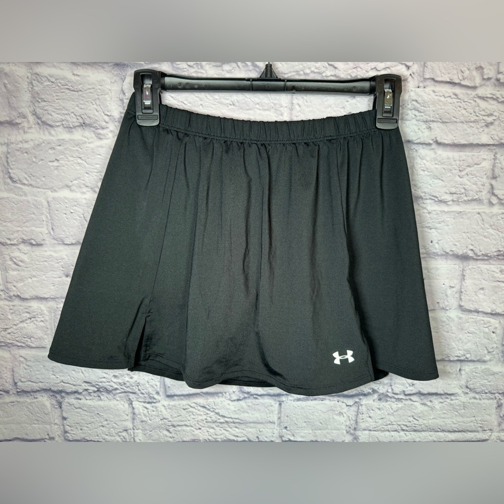 UnderArmour skort women’s size small all black front and back tennis, golf